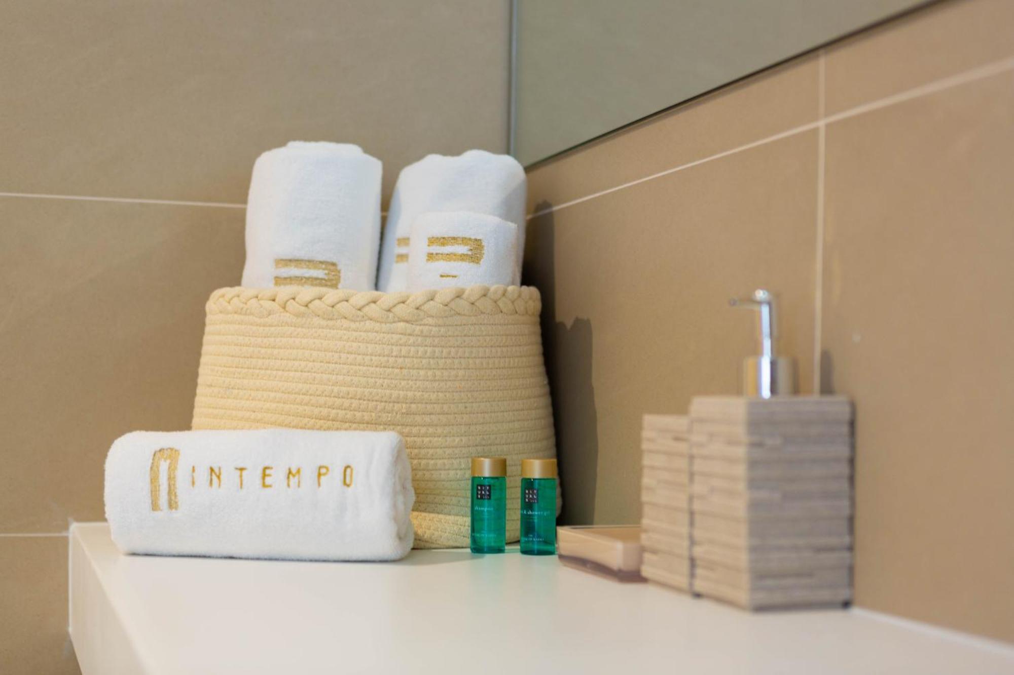 Intempo By Holuxe - 213 - 21St Floor Apartment เบนิดอร์ม ภายนอก รูปภาพ