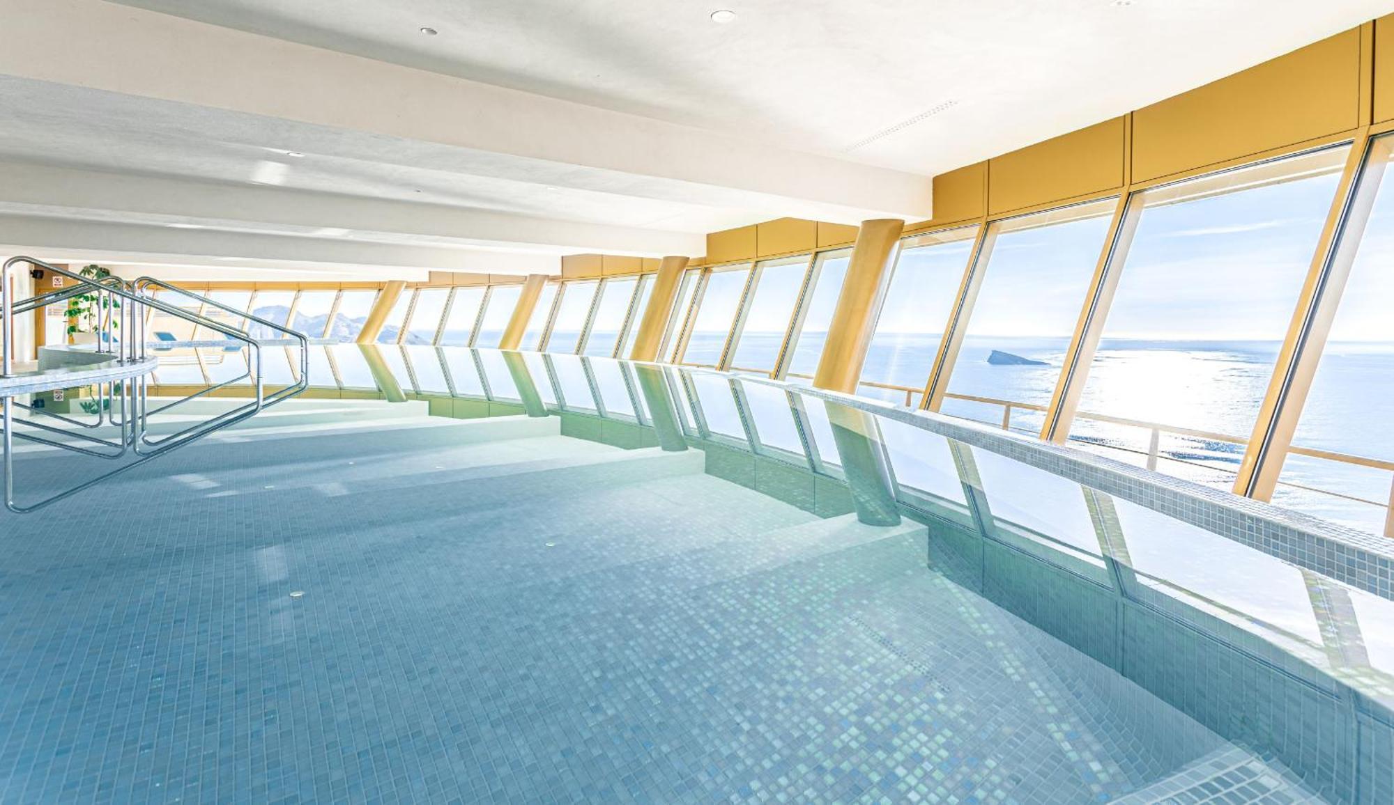 Intempo By Holuxe - 213 - 21St Floor Apartment เบนิดอร์ม ภายนอก รูปภาพ